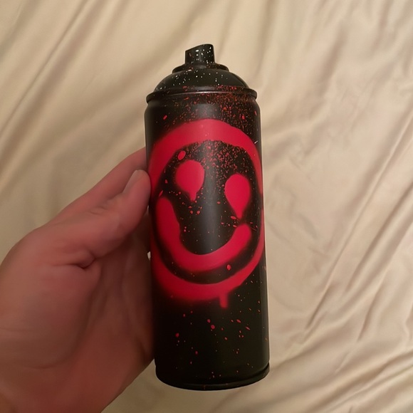 Bansky Spray can - Picture 2 of 2